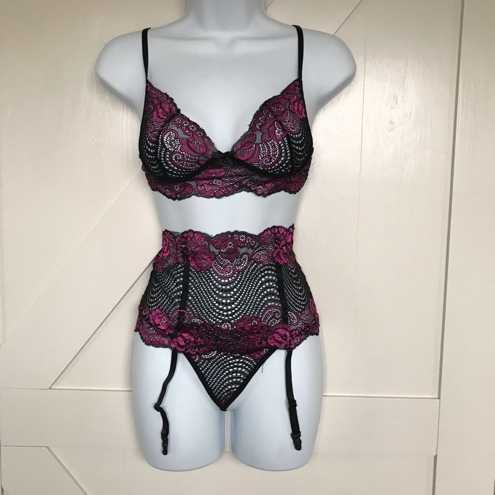 NWOT purple 3 piece lingerie set - Picture 5 of 5